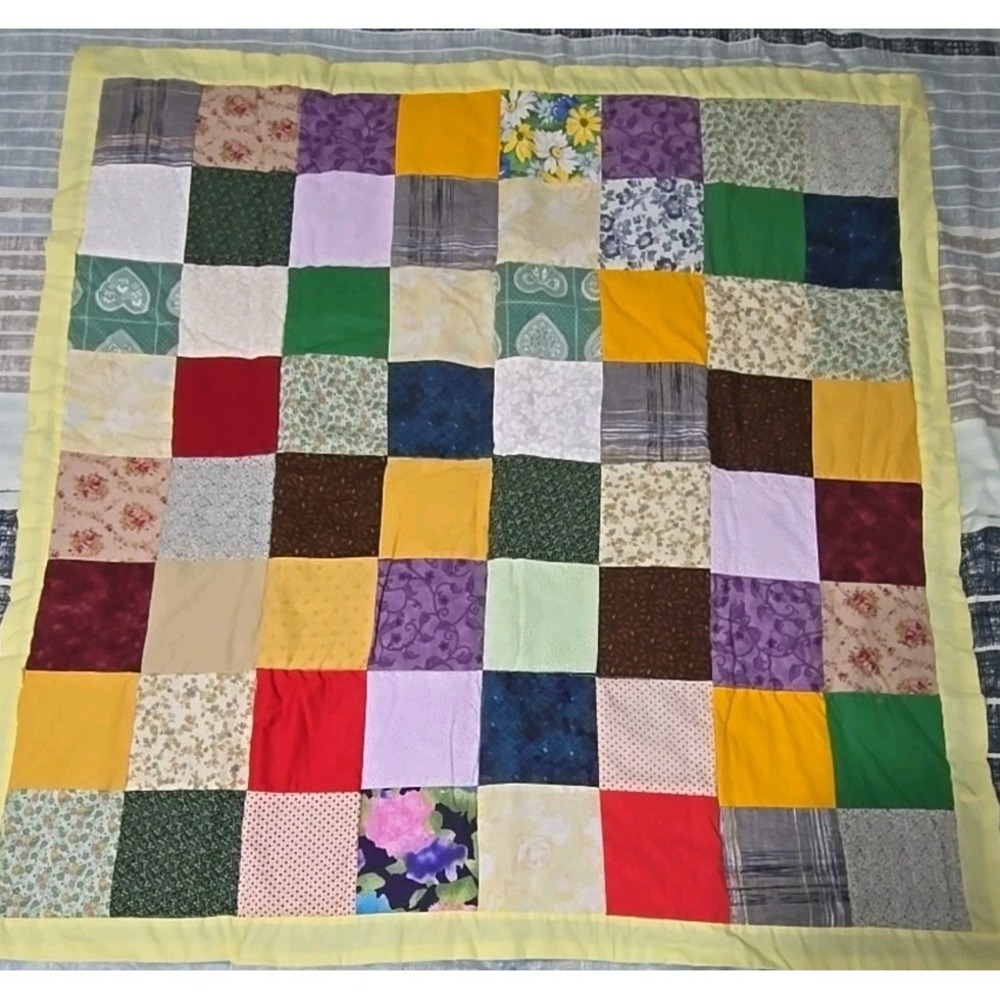 Vintage Handmade Patchwork Quilt 3'‎ X 3' (36" X 36")
